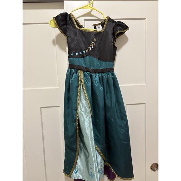 Disney Store Kids 7/8 Anna of Arendelle Nightgown Frozen - Picture 1 of 3